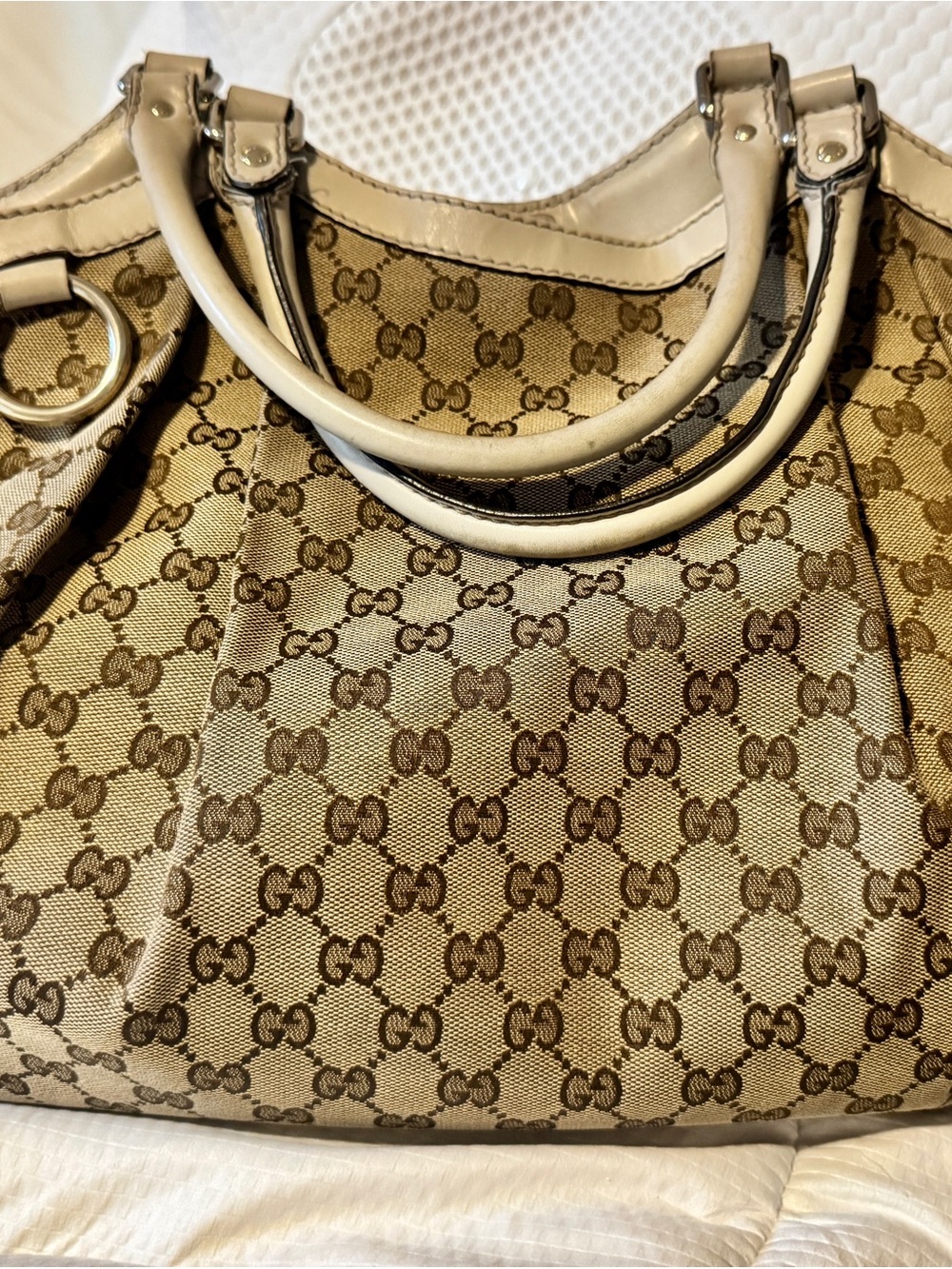 GUCCI SUKEY Beige and Brown GG Canvas Shoulder Bag